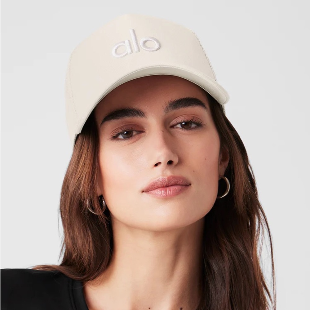 Alo bone trucker hat - Picture 3 of 4
